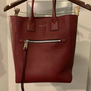 Marc Jacobs - Pebble Ruby Leather- Bucket Purse